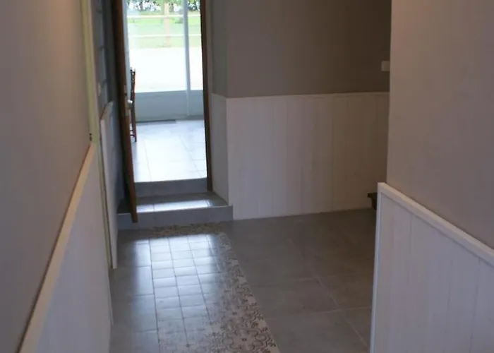 Le Clos Des Capitaines, Entre Et Campagne Montfarville